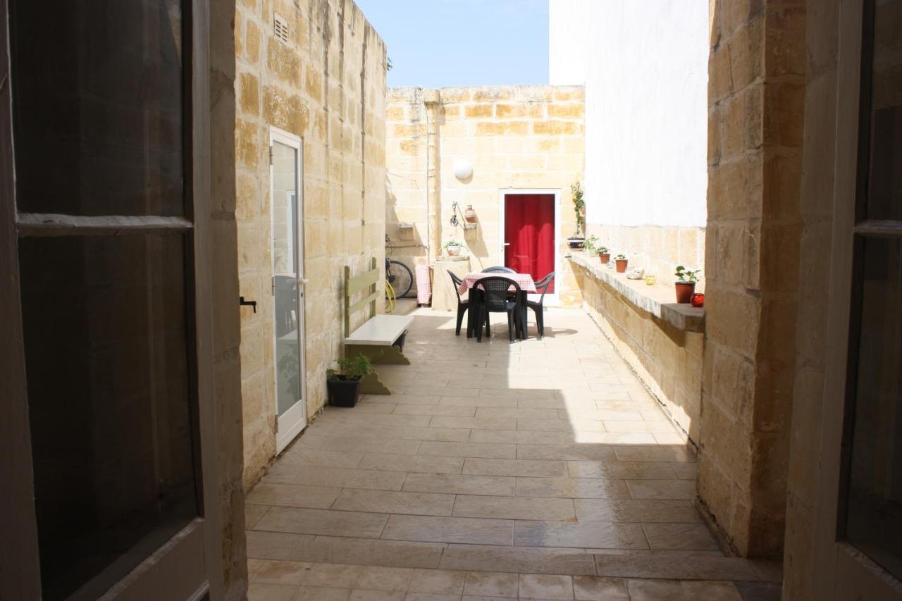 Vertical Climbing Malta Qrendi Exterior photo